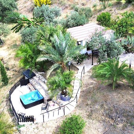 Private Detached Chalet With Own Jacuzzi Mi Dushi โตล็อกซ์ ภายนอก รูปภาพ