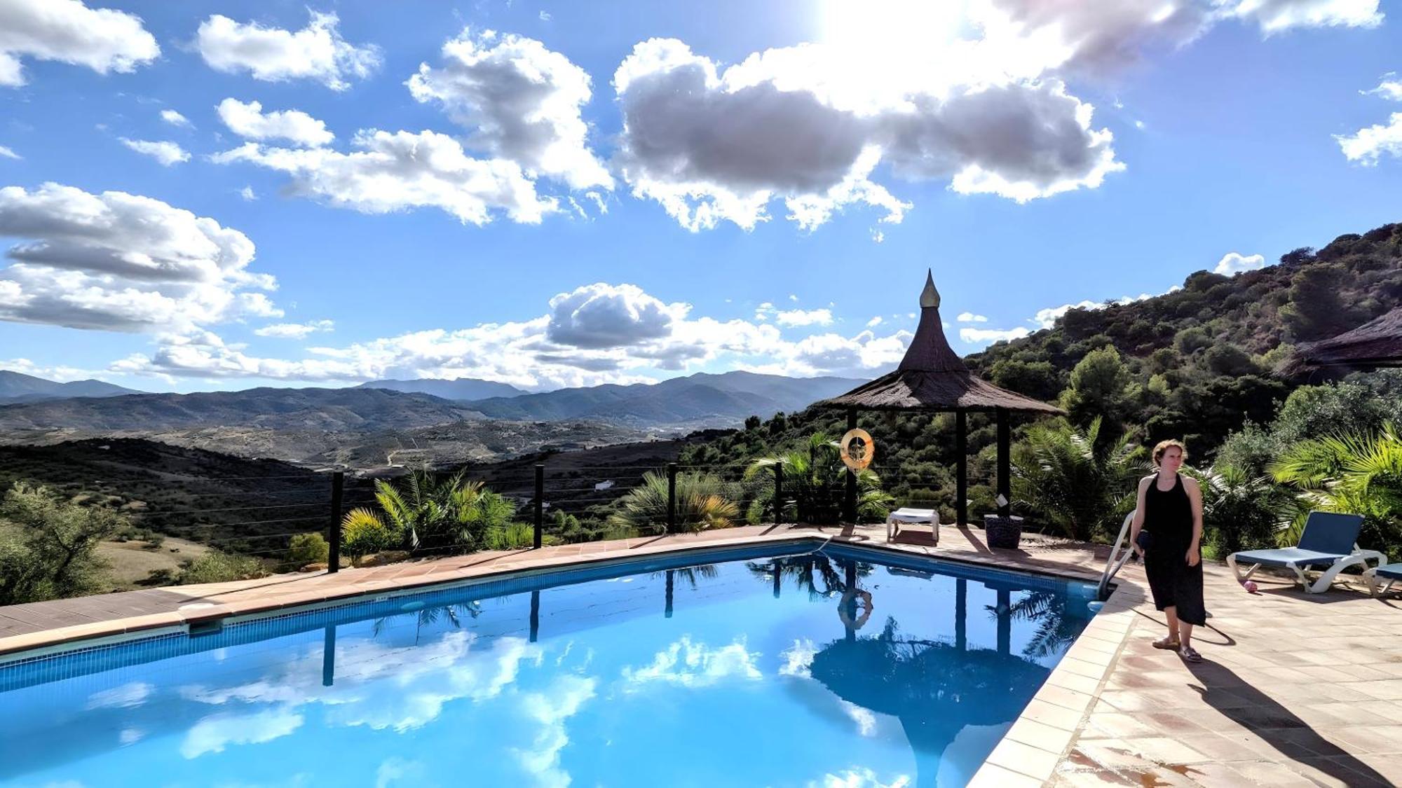 Private Detached Chalet With Own Jacuzzi Mi Dushi โตล็อกซ์ ภายนอก รูปภาพ