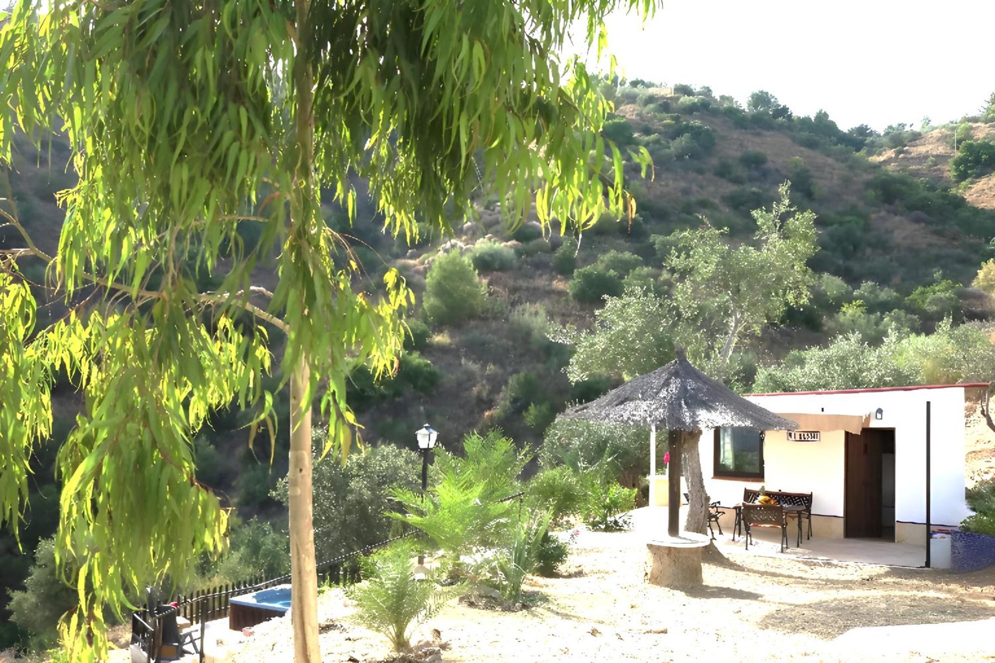 Private Detached Chalet With Own Jacuzzi Mi Dushi โตล็อกซ์ ภายนอก รูปภาพ